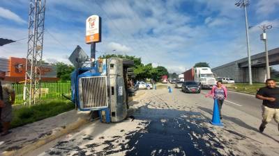 Un accidente vehicular dejó al menos una persona fallecida la mañana de este viernes en San Pedro Sula, al norte de Honduras.