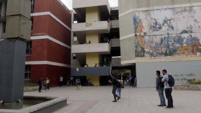 Estudiantes de la Unah exigen el derecho al Servicio Social en Tegucigalpa