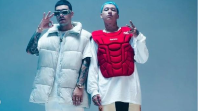 Los cantantes colombianos Ryan Castro y Blessd.