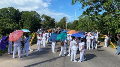 Protesta de enfermeras auxiliares en La Ceiba, Honduras.