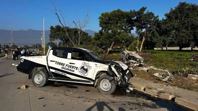 Escena del aparatoso accidente vial ocurrido en la mañana de este lunes 25 de diciembre de 2023 en la 27 calle de San Pedro Sula.