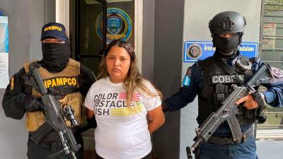 <b><span class=mln_uppercase_mln>implicada.</span></b> Ligni Herrera fue capturada en El Progreso.
