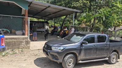 El menor recibió un disparo en la cabeza.