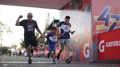 La Maratón de LA PRENSA inició a las 5:00 a.m.