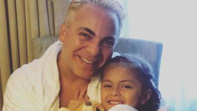 La hija menor de<b> Cristian Castro</b> vuelve a llamar la atención en redes sociales. <b>Rafaela Castro</b> reapareció en Instagram tras varios meses de ausencia y su regreso no pasó desapercibido.