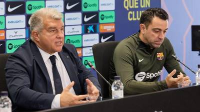 Después de varios meses de incógnita y de que haya anunciado su salida, Xavi Hernández , seguirá como entrenador del Barcelona, así lo ha comunicado el club.