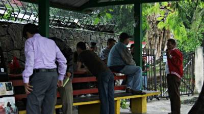 Parientes de Carlos Amílcar Leva Cabrera reclamaron su cadáver en Medicina Forense de San Pedro Sula.