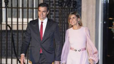 El presidente español, Pedro Sánchez, y su esposa María Begoña Gómez. Foto: AFP/Archivo