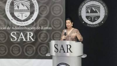 Miriam Guzmán, directora del SAR, durante la conferencia de prensa efectuada este miércoles.