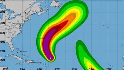 Los ciclones Sam y Víctor avanzan por el Atlántico sin representar riesgo para las costas.