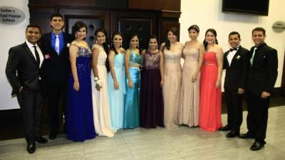 Grupo. Carlos Hernández, Reubén Espinal, Kathia Flores, Zinthia Mejía, Jacquie Cruz, Karol Gonzales, Elízabeth Chinchilla, Alejandra Howard, Ethel Fernández, Josselin Rivera, Beker Turcios y Michael Fernández.