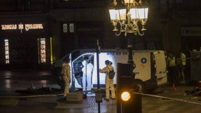 La camioneta abandonada por Younes Abouyaaqoub.