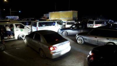 El caos vial es durante todo el día pero empeora en la noche.