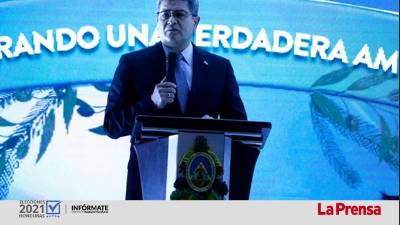 Juan Orlando Hernández disertando durante la reapertura de la embajada israelí en Tegucigalpa.