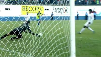 Video: Así fue la atajada de Edrick Menjívar ante el Olancho FC