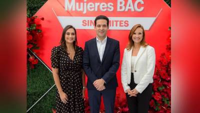 Valeria Ríos, VP de Mercadeo y Comunicación BAC Honduras; Carlos Handal, VP de Banca de Empresas y Regional Zona Norte BAC Honduras; Gisela Sánchez, Directora Regional de Estrategia, Relaciones Corporativas y Sostenibilidad de BAC.