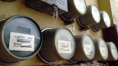 La Enee insiste en las ventajas de los medidores digitales sobre los antiguos de agujas.