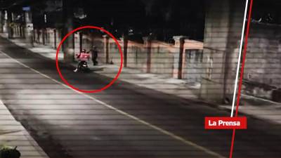 Las imágenes fueron captadas por cámaras de seguridad del sector.
