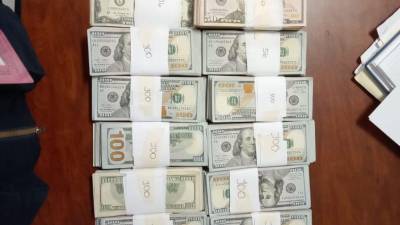 Dinero decomisado a la pareja hondureña.