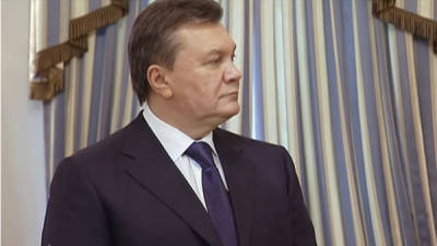 El presidente Viktor Yanukovich denunció el sábado un 'Golpe de Estado' y rehusó dimitir.