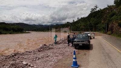Copeco monitorea los caudales de los ríos, riachuelos, quebradas y sobre todo del río Ulúa en el valle de Sula. Los codem, codeles y demás organismos siguen atentos.