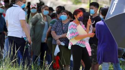 Las autoridades llaman a la población a acudir a los centros de vacunación ante la presencia clínica de ómicron en Honduras.