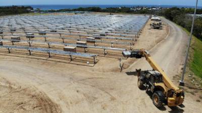 El parque solar está instalado en dos predios uno de 22 acres y otro de 25 acres con un costo cercano a los 30 millones de dólares.