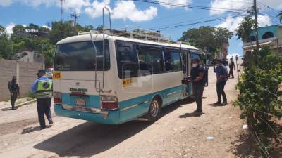 La unidad de transporte tiroteada es una de la ruta Mercado-Los Pinos.