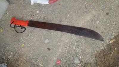 La Policía añadió que la niña presenta heridas en su cabeza y espalda. Imagen: referencial.