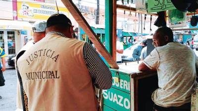 Se han tomado sin permiso calles y áreas verdes.