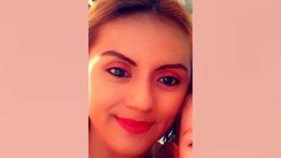 Una madre de 22 años y su pequeña hija de 2 murieron ayer, miércoles, durante un incendio en el barrio Morazán de San Pedro Sula.