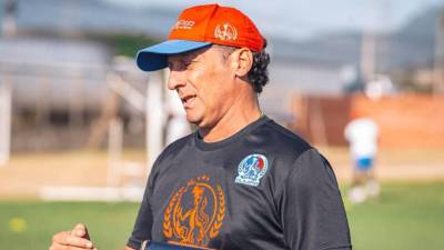 Pedro Troglio dejó el banquillo del Olimpia y regresa a dirigir al fútbol de Argentina.