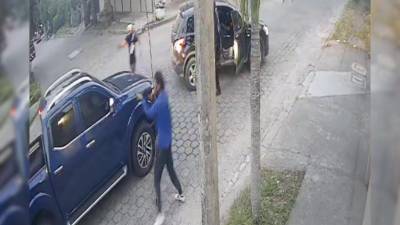 El asalto quedó grabado mediante las cámaras de seguridad.