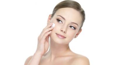 Para mantener un cutis sano y bello utilice cremas recomendadas por su dermatólogo.