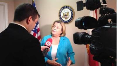 La congresista Ileana Ros-Lehtinen lamentó la decisión del gobierno de Donald Trump.