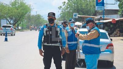 Desde ayer, Conapremm reforzó los operativos en los principales bulevares de la ciudad; Tránsito ha sancionado a más de 400 conductores.