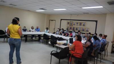 <b>El comité de salud se reunió el jueves para plantear medidas preventivas.</b>