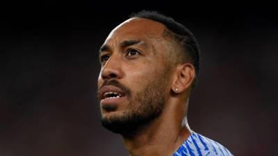 Aubameyang dijo que durante el asalto sufrió una lesión en la mandíbula.