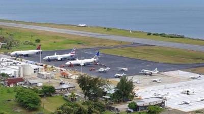 Suspenden operaciones en aeropuerto de Roatán