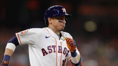 Mauricio Dubón se convirtió en el primer beisbolista hondureño en jugar en el nuevo Yankee Stadium el pasado mes de julio.