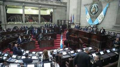 El anterior presidente del Congreso, Allan Rodríguez, construyó un búnker, con un bar incluido, en el Congreso, según Semilla.