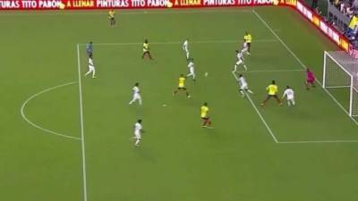 Juan Fernando Quintero mandó la pelota al fondo de las redes tras un gran zurdazo.