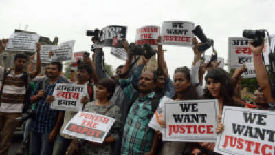 El caso desató protestas en las calles de Bombay.