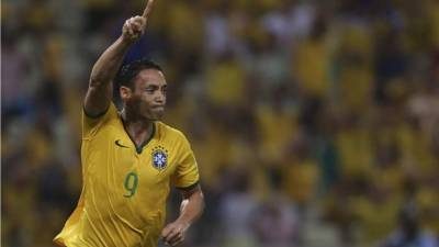 Ricardo Oliveira cuenta con 35 años de edad y ha sido convocado por Dunga en la Selección brasileña.