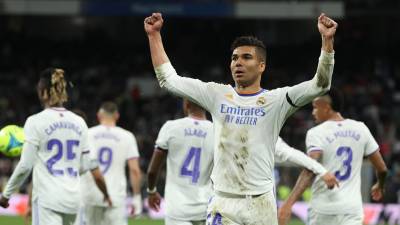 Casemiro y su festejo tras marcar en el Santiago Bernabéu.