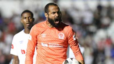 Edrick Menjívar y su confesión sobre los penales que le detiene a Auzmendi