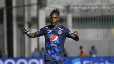 Rubilio Castillo y su festejo tras marcar en el Motagua vs Vida.