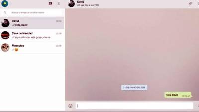 Captura de pantalla de la interfaz web de WhatsApp, que permite responder mensajes desde el ordenador, utilizar grupos o descargar fotos.