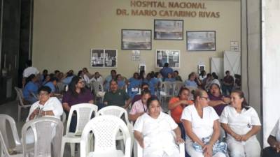 Enfermeras en el hospital Mario Rivas están en asambleas informativas.