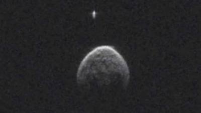 El asteroide venía acompañado de una pequeña luna de aproximadamente 70 metros de diámetro.